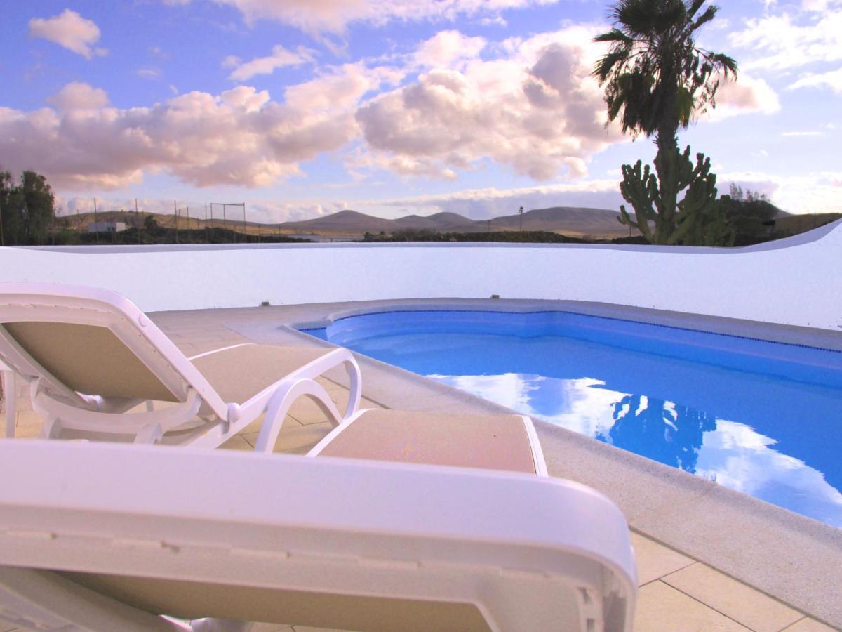 Felix Met Private Pool! Villa *